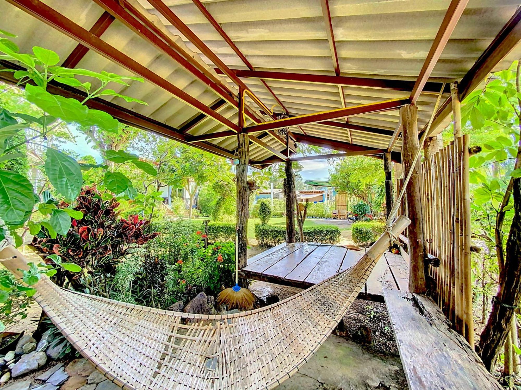 Sunanta Bungalow Koh Lanta Exterior photo