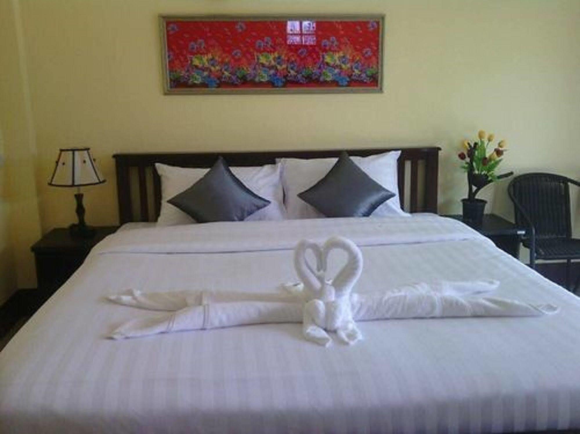 Sunanta Bungalow Koh Lanta Exterior photo