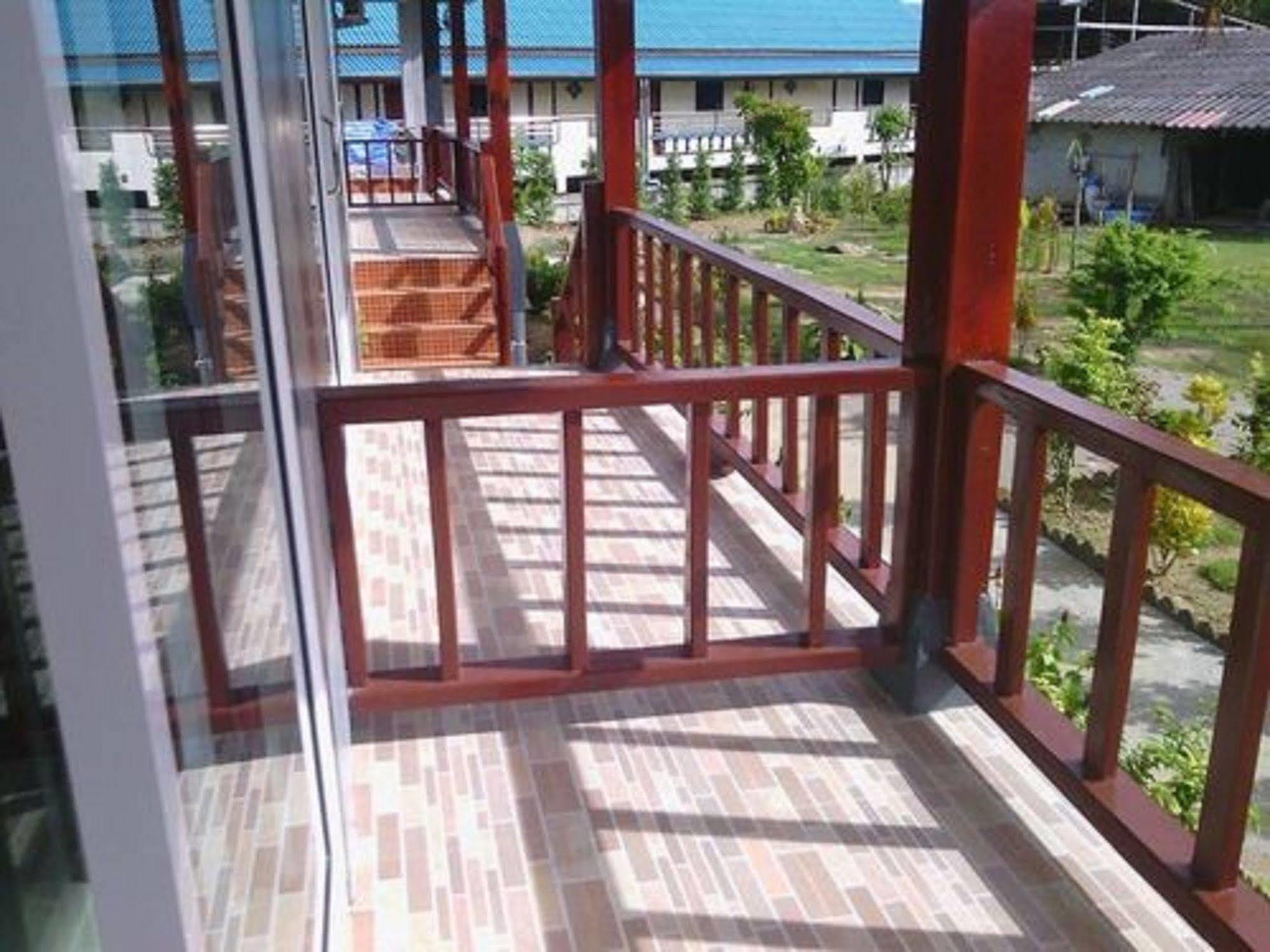 Sunanta Bungalow Koh Lanta Exterior photo